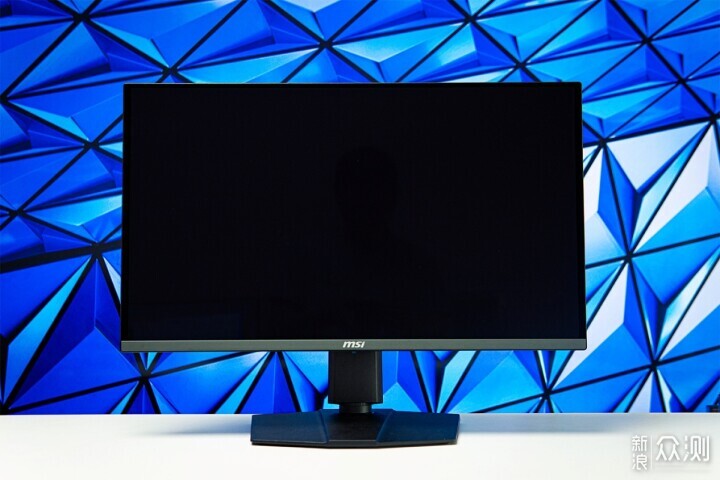 当世最强,500Hz OLED面板,微星272QP X50_新浪众测