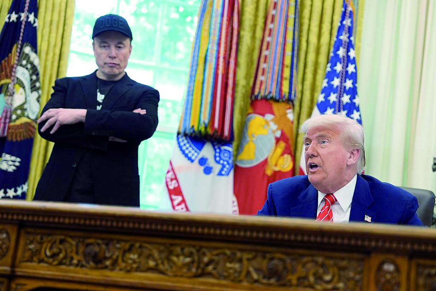 马斯克与美国总统特朗普在白宫记者会上