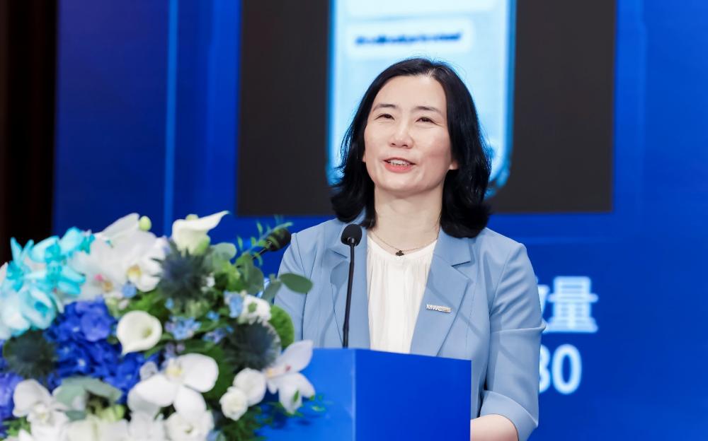 中国电信共建共享工作组总经理黄礼莲会上致辞